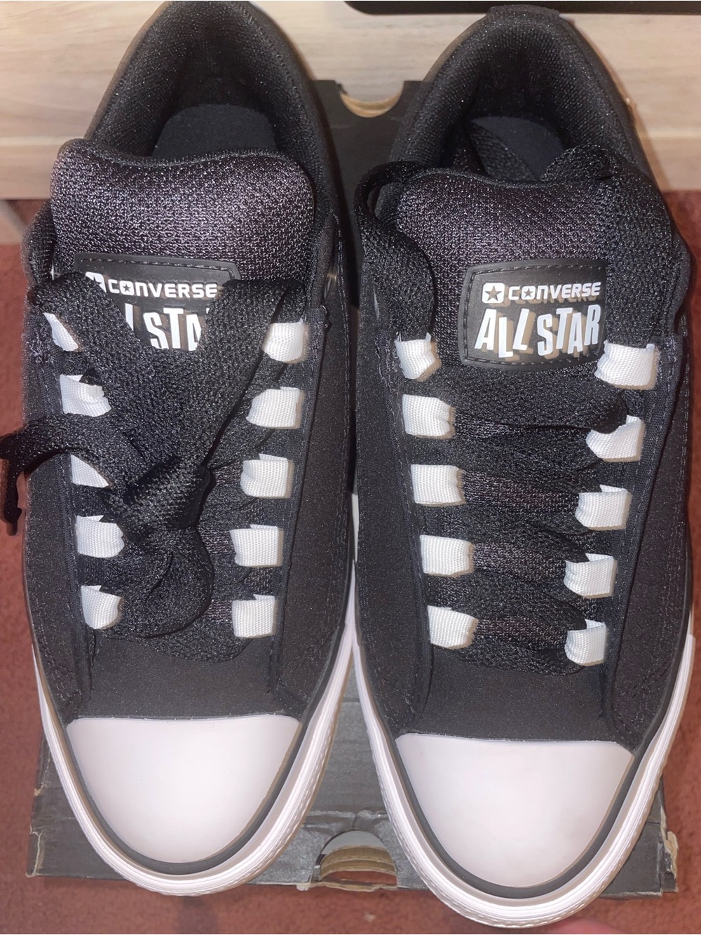 Converse Low Top Chuck Taylor Puff - Black and White - Picture 5 of 6